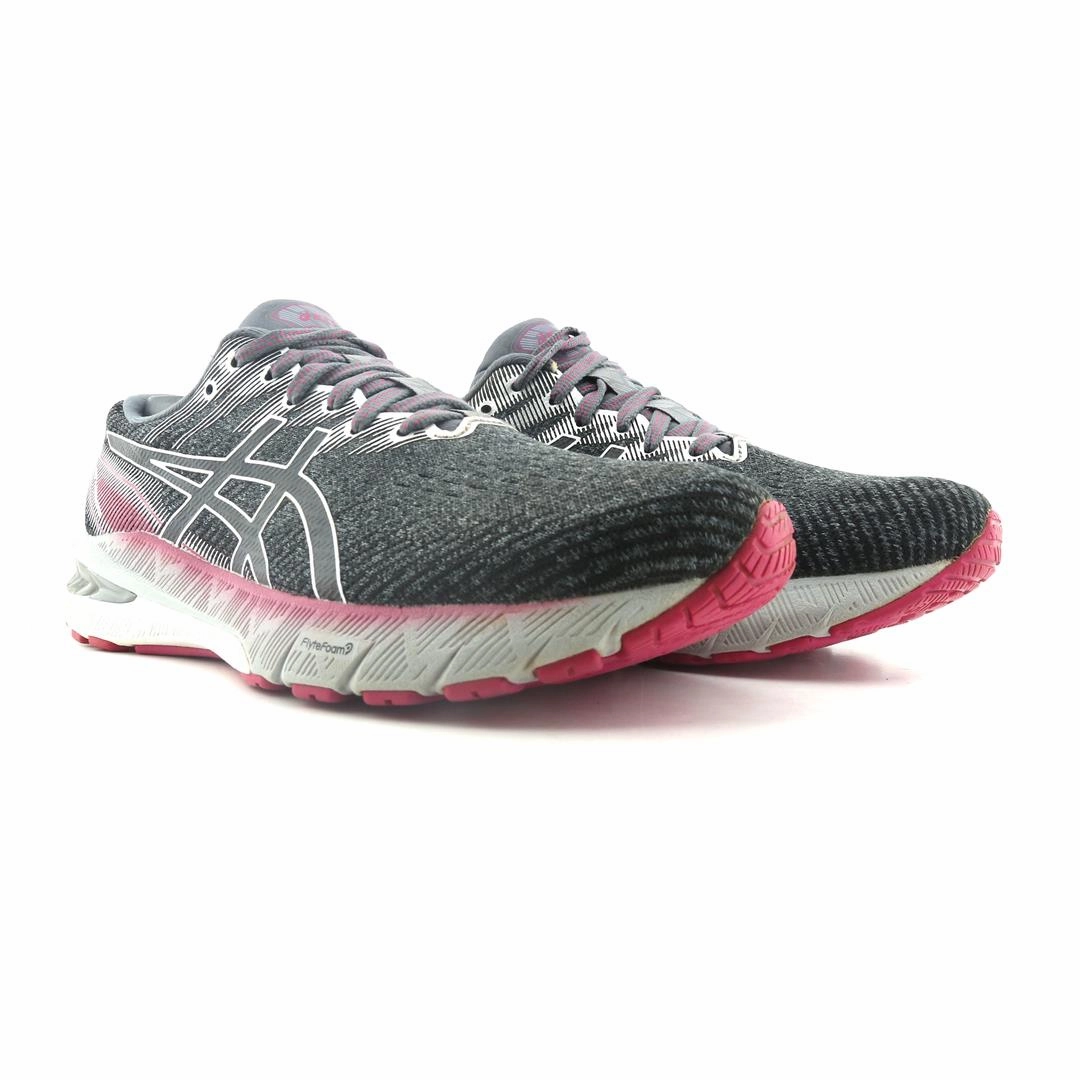 ASICS GT-2000 10 lightweight athletic shoe visuals