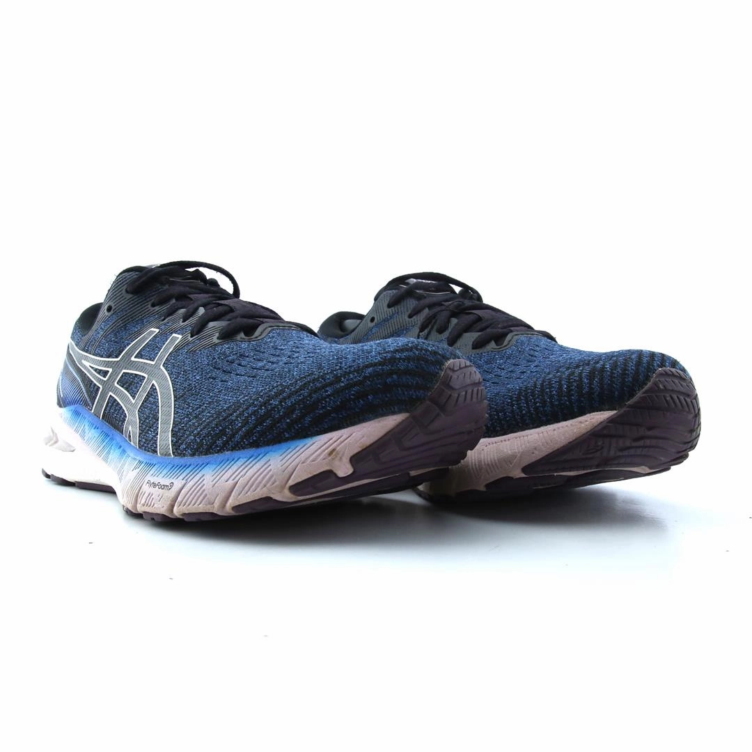 ASICS GT 2000 10 lightweight athletic shoe visuals