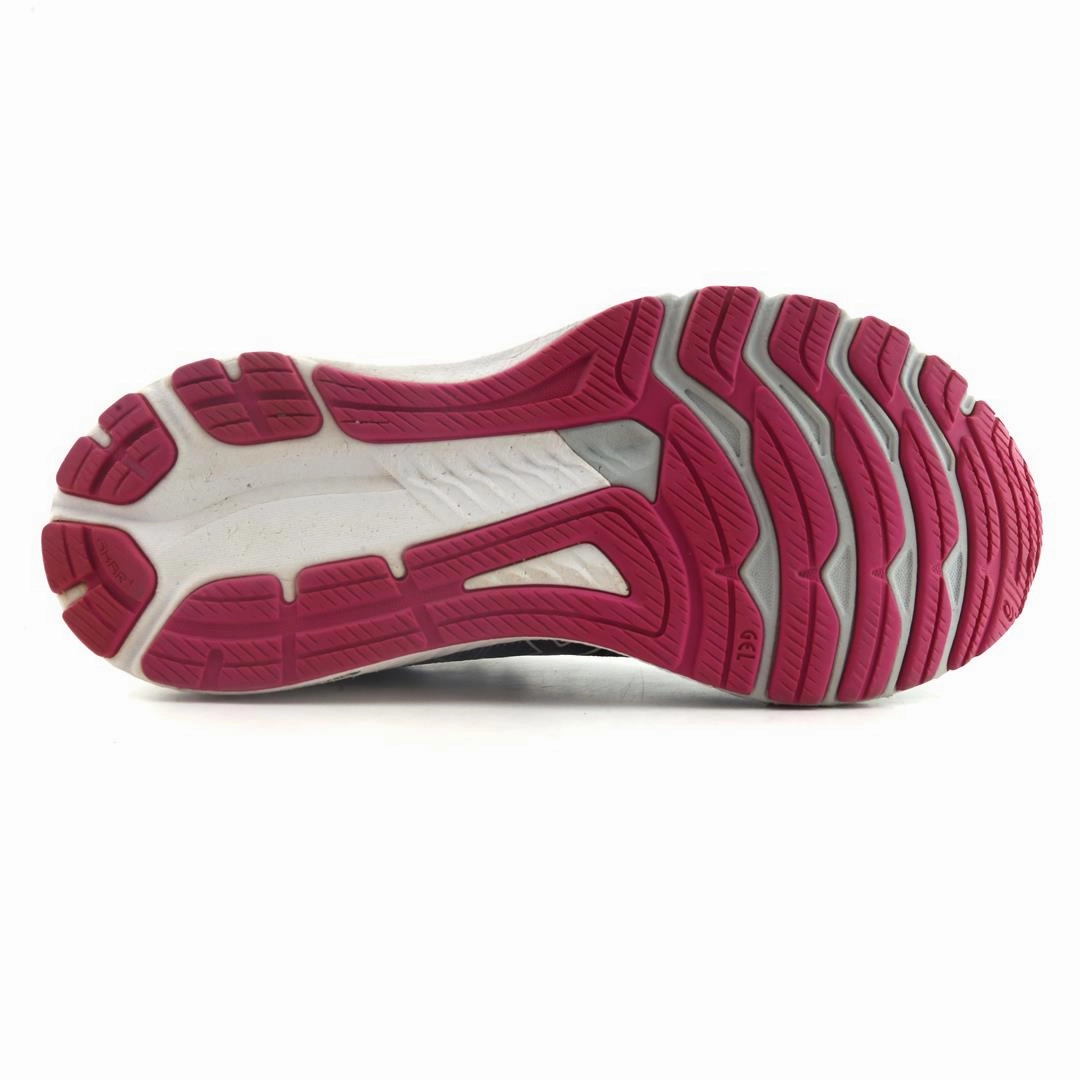ASICS GT-2000 10 lightweight athletic shoe visuals