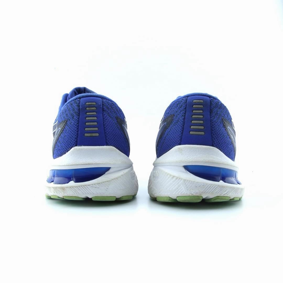 ASICS GT-2000 10 lightweight athletic shoe visuals