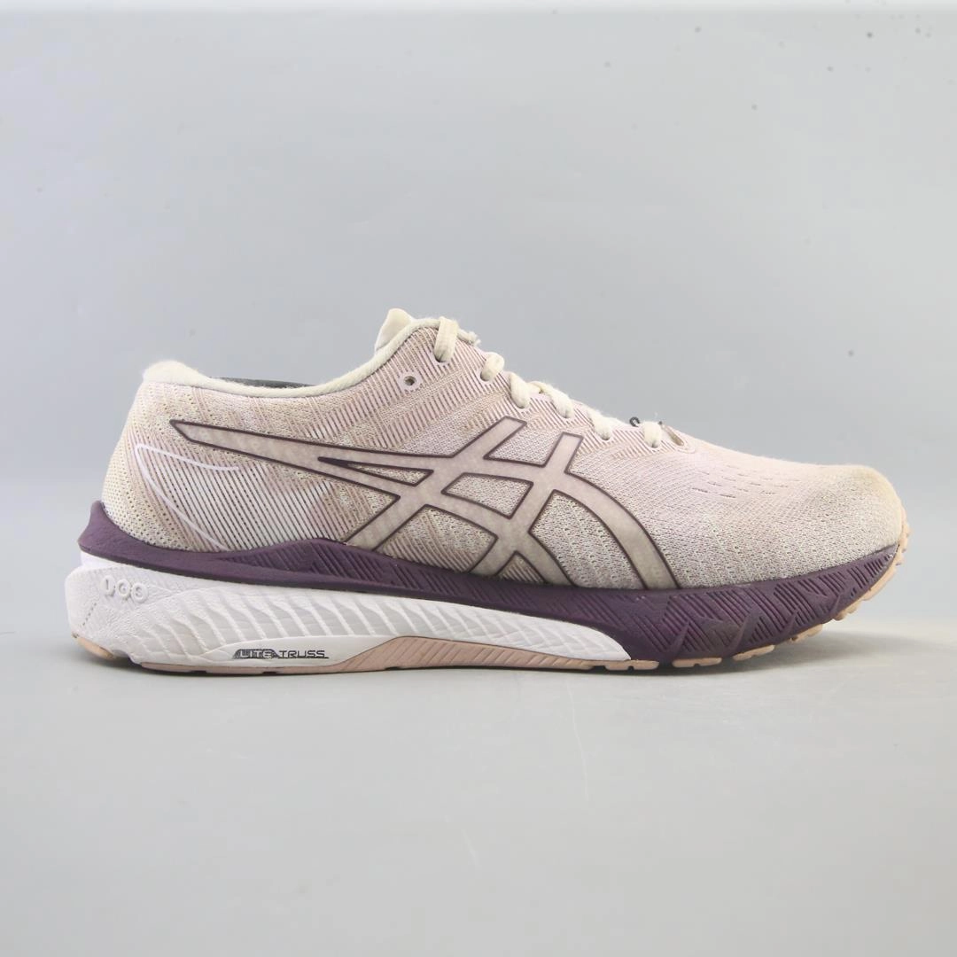 ASICS GT-2000 10 sporty Asics footwear images