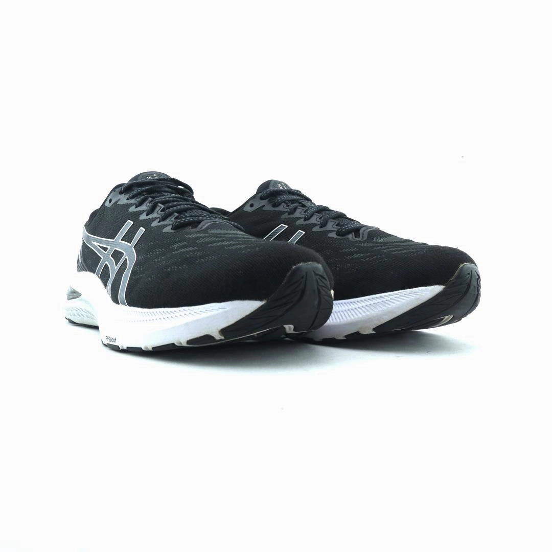 ASICS GT 2000 11 lightweight athletic shoe visuals