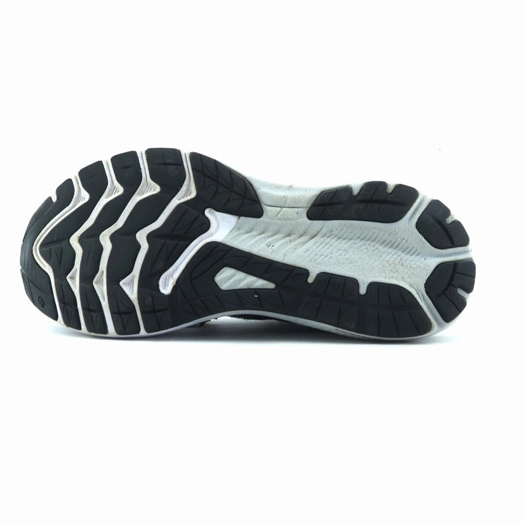 ASICS GT 2000 11 lightweight athletic shoe visuals