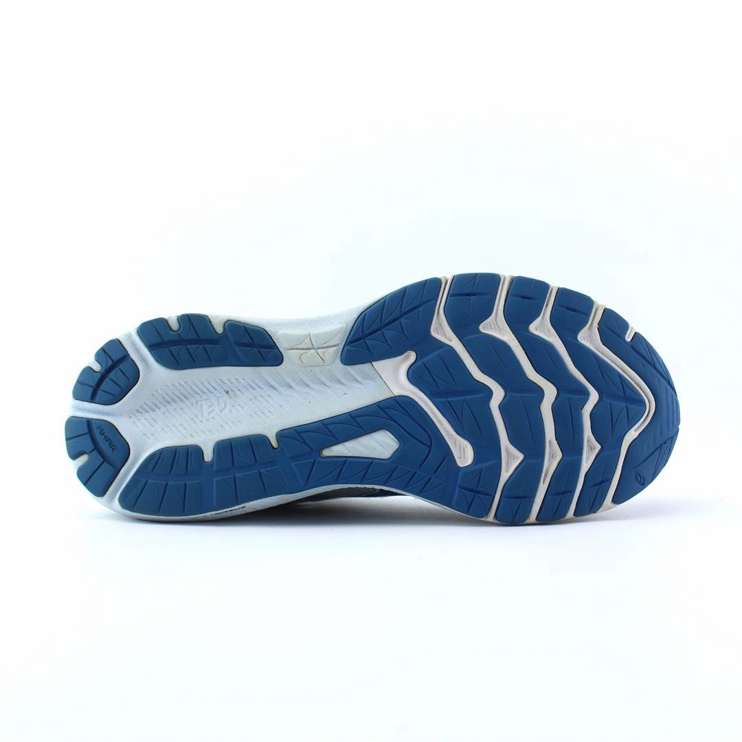 ASICS GT 2000 11 sporty Asics footwear images