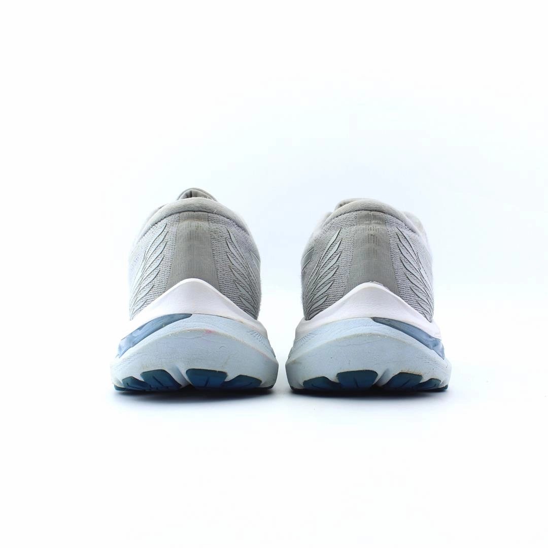ASICS GT 2000 11 sporty Asics footwear images