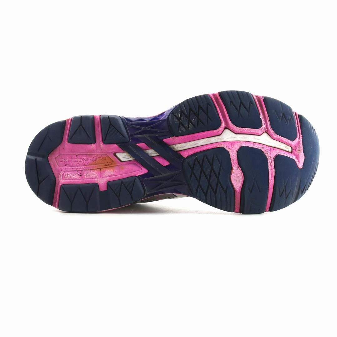 ASICS GT 2000 5 sporty Asics footwear images