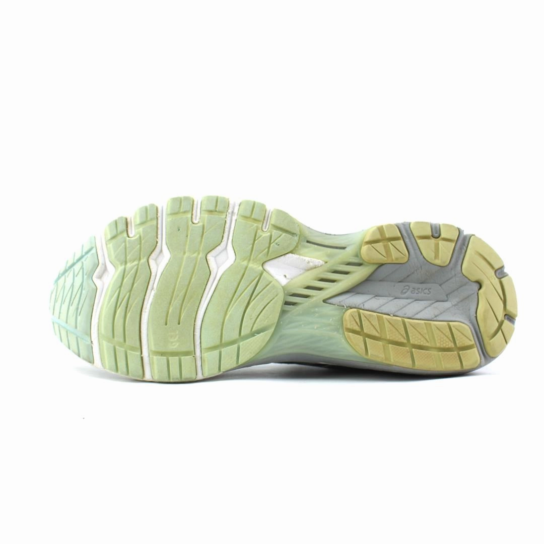 ASICS GT-2000 9 sporty Asics footwear images