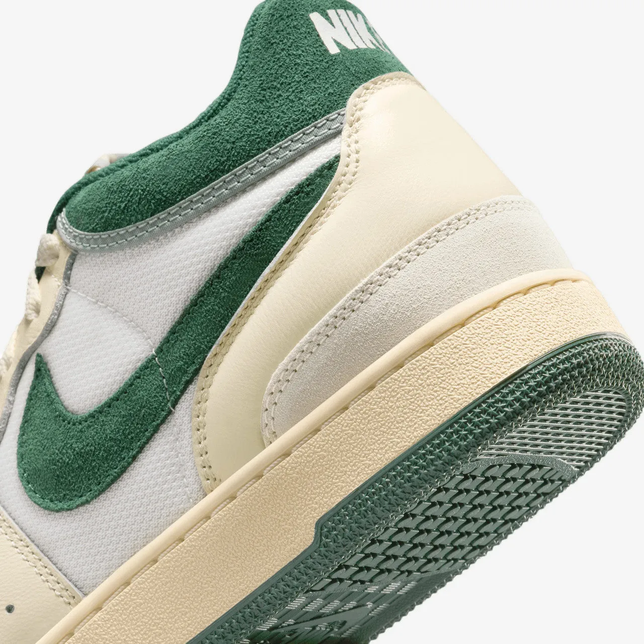 Attack Nike casual lifestyle sneakers