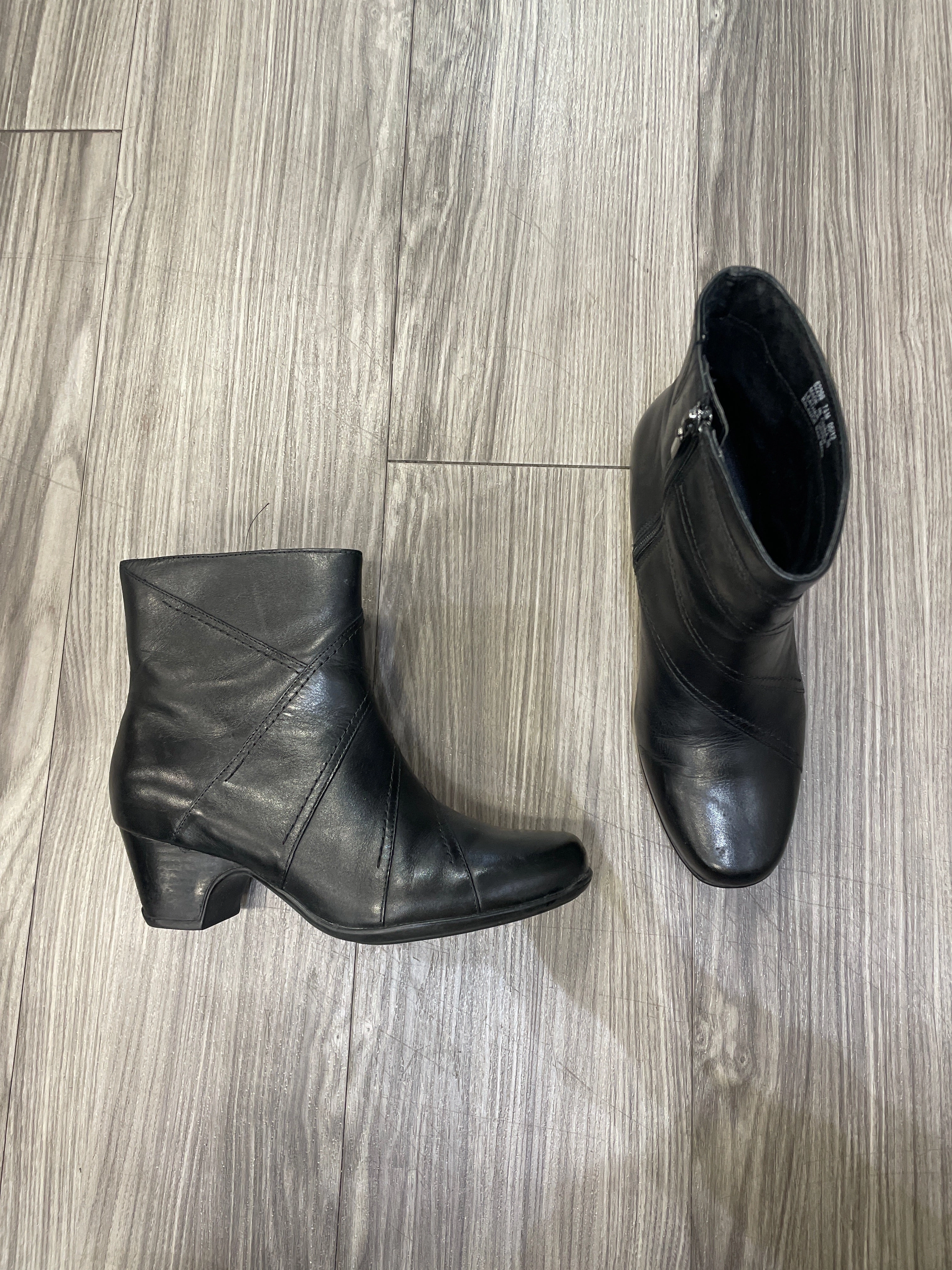 Black Boots Ankle Heels Clarks, Size 7.5 Clarks leather shoes for daily wear