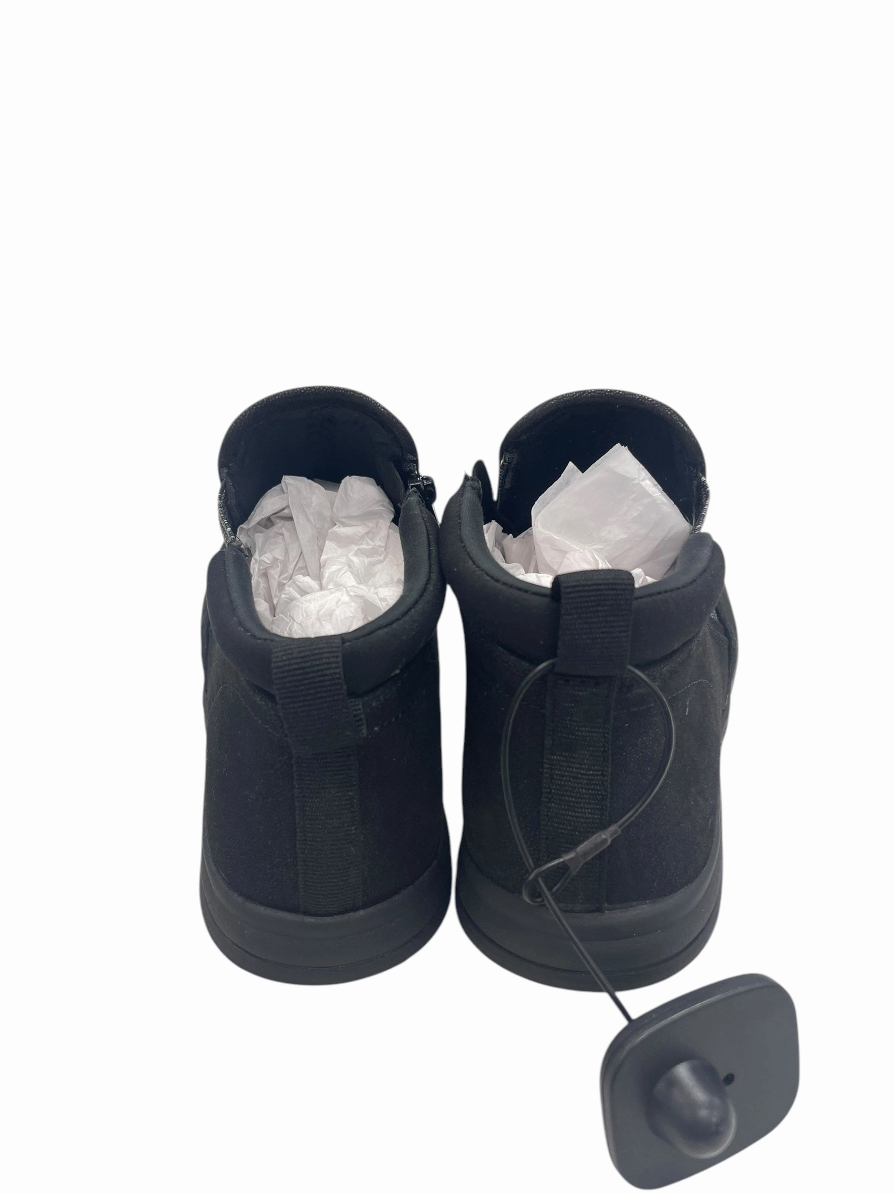 Boots Ankle Flats By Clarks In Black, Size: 7.5 Leather Footwear