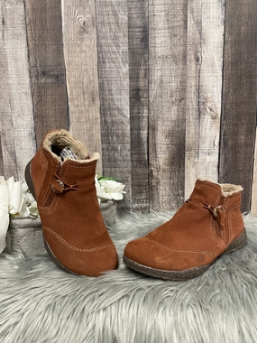 Boots Ankle Flats By Clarks In Brown, Size: 8 Clarks leather shoes for daily wear