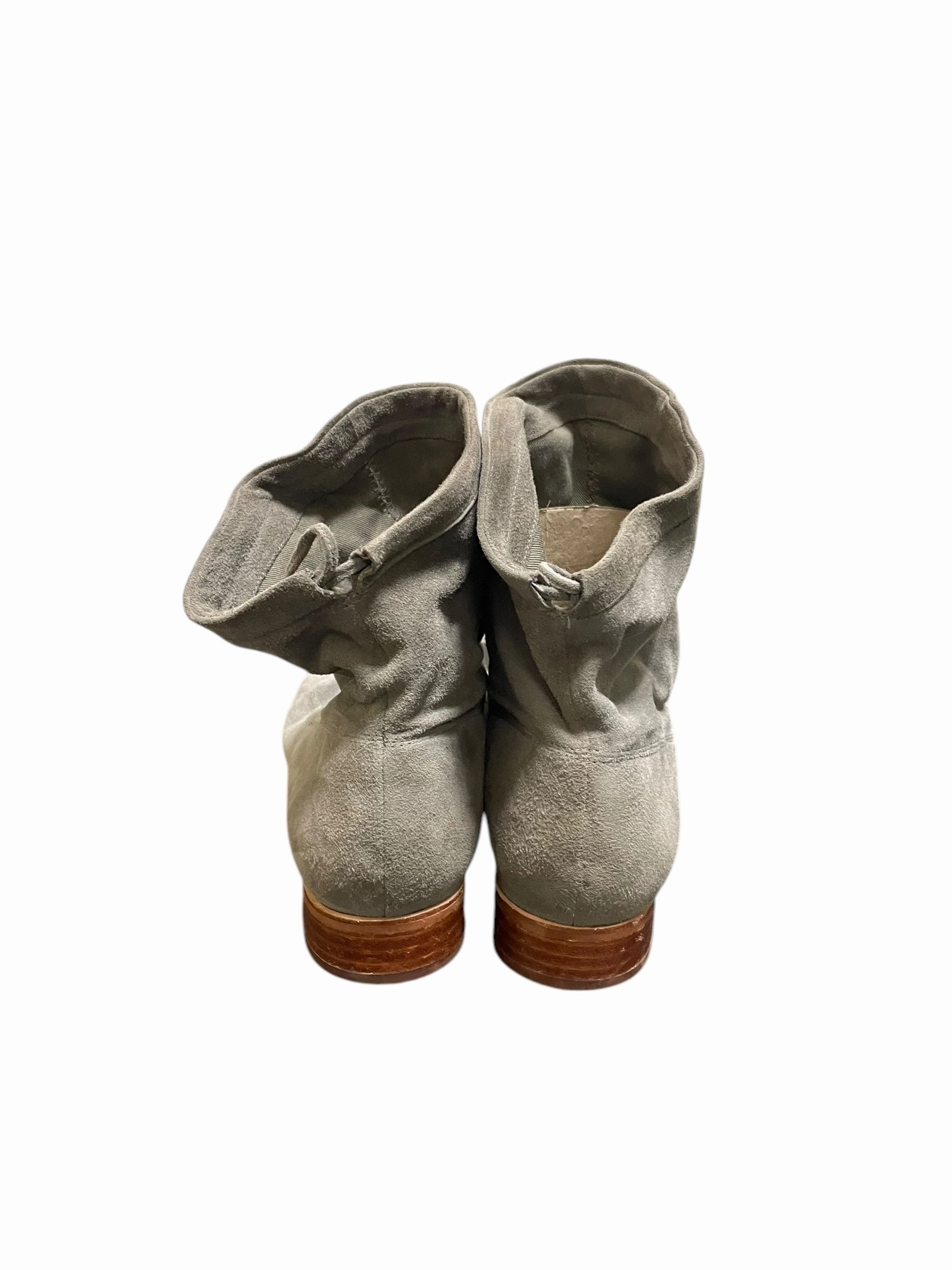 Boots Ankle Flats By Clarks In Grey, Size: 9.5 Leather Footwear