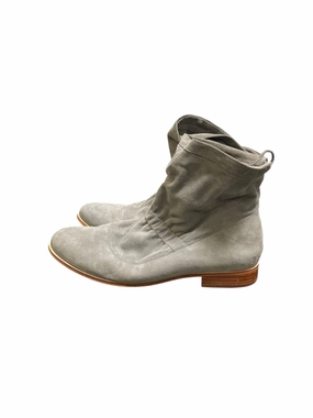 Boots Ankle Flats By Clarks In Grey, Size: 9.5 Clarks leather shoes for daily wear