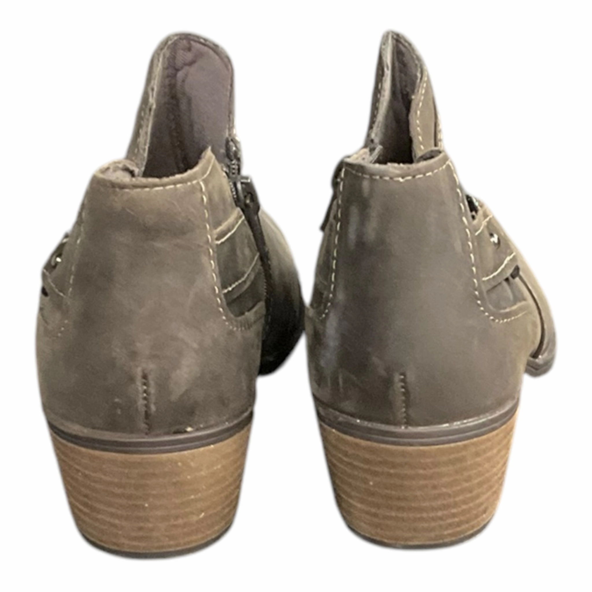 Boots Ankle Flats By Clarks In Taupe, Size: 8.5 Leather Footwear