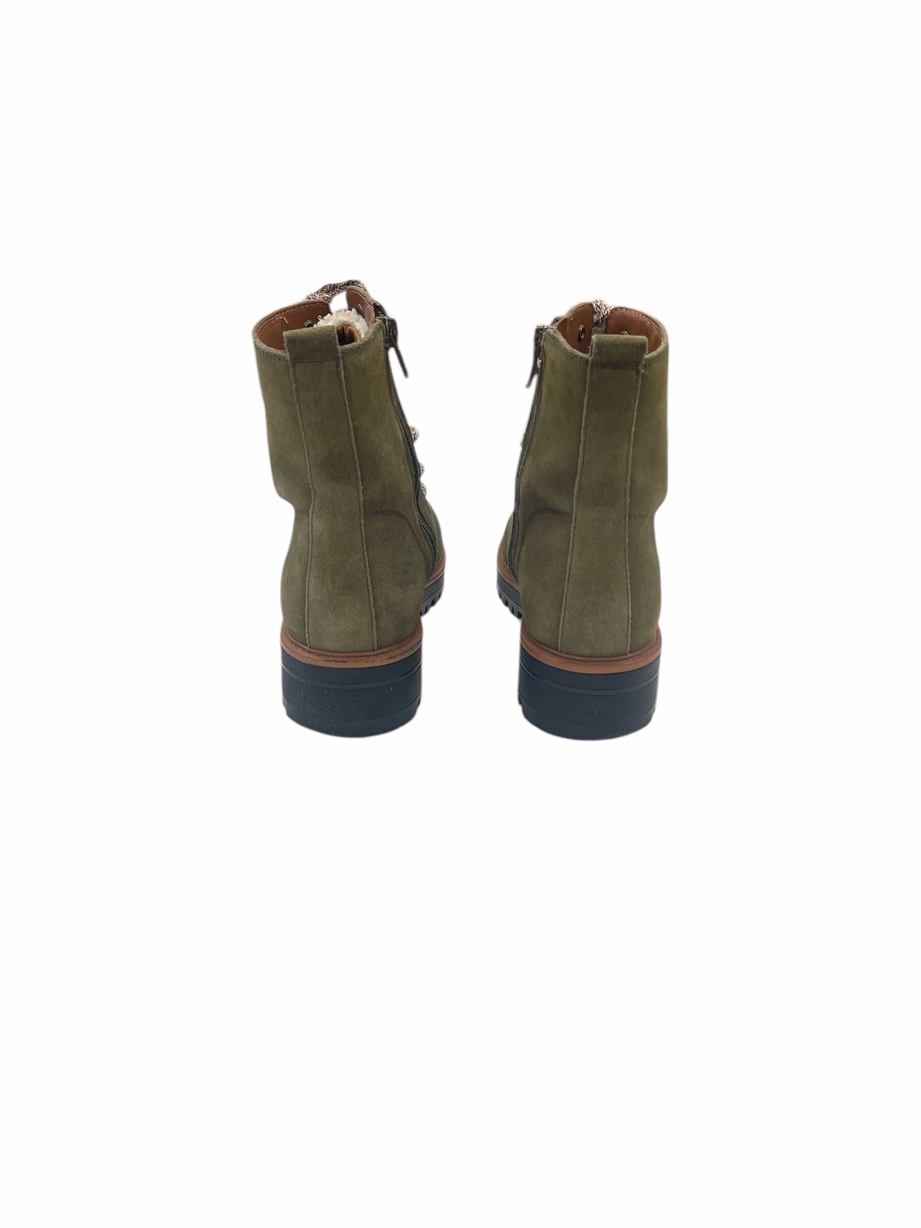 Boots Ankle Flats By Marc Fisher  Size: 6.5 Fashion Heels