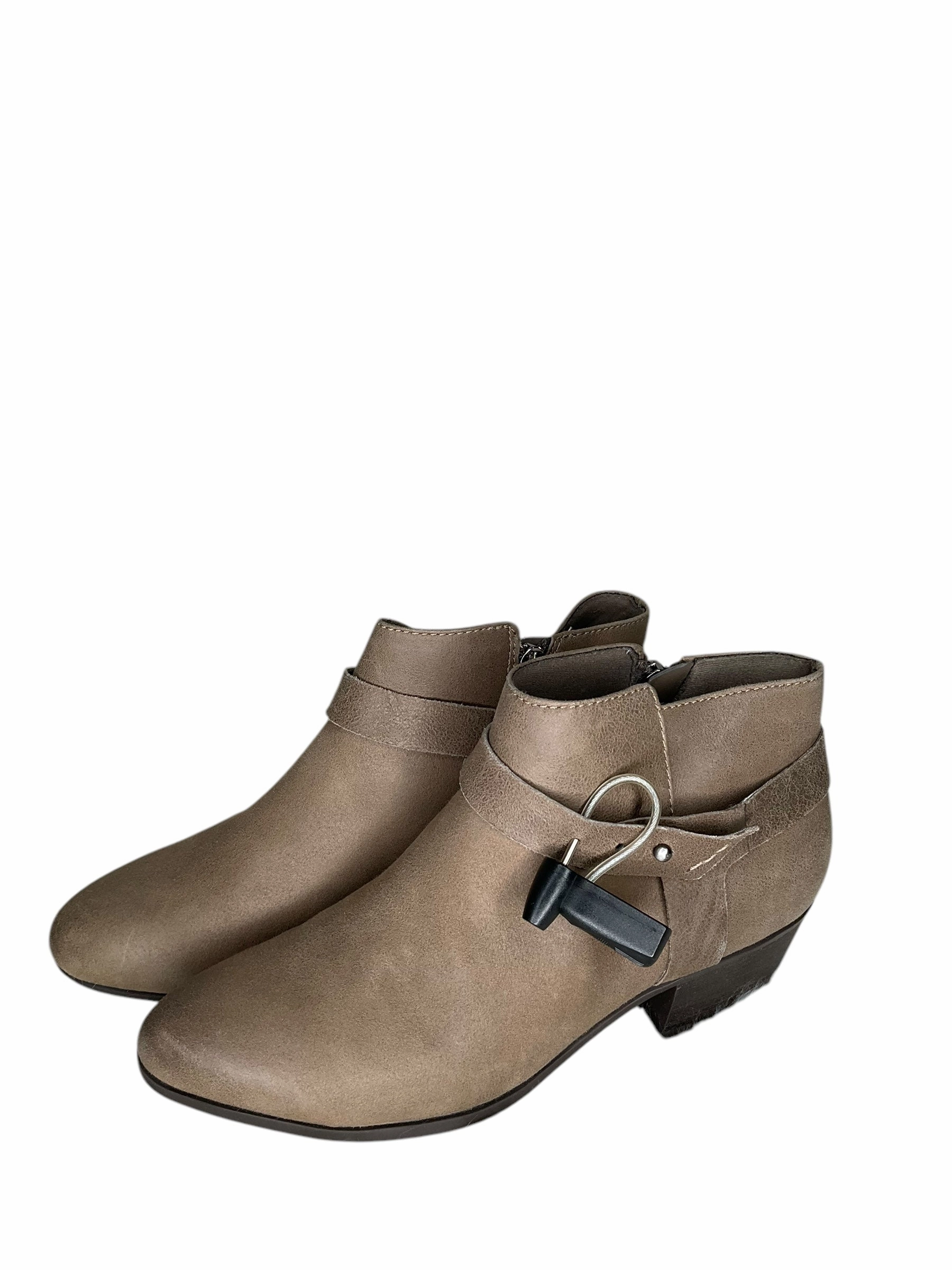 Boots Ankle Heels By Clarks In Beige, Size: 7.5 Clarks leather shoes for daily wear