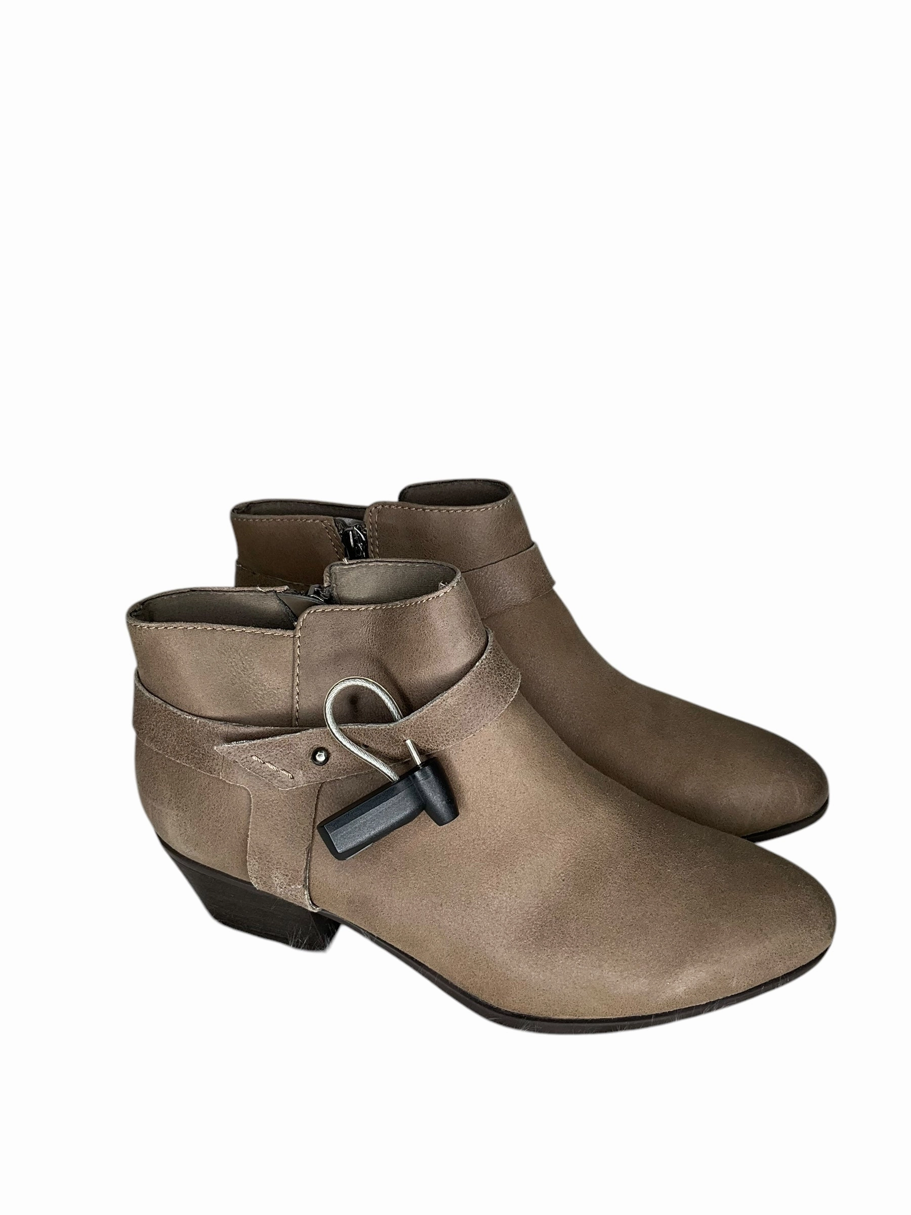 Boots Ankle Heels By Clarks In Beige, Size: 7.5 Leather Footwear