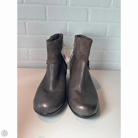 Boots Ankle Heels By Clarks In Grey, Size: 9 Clarks leather shoes for daily wear