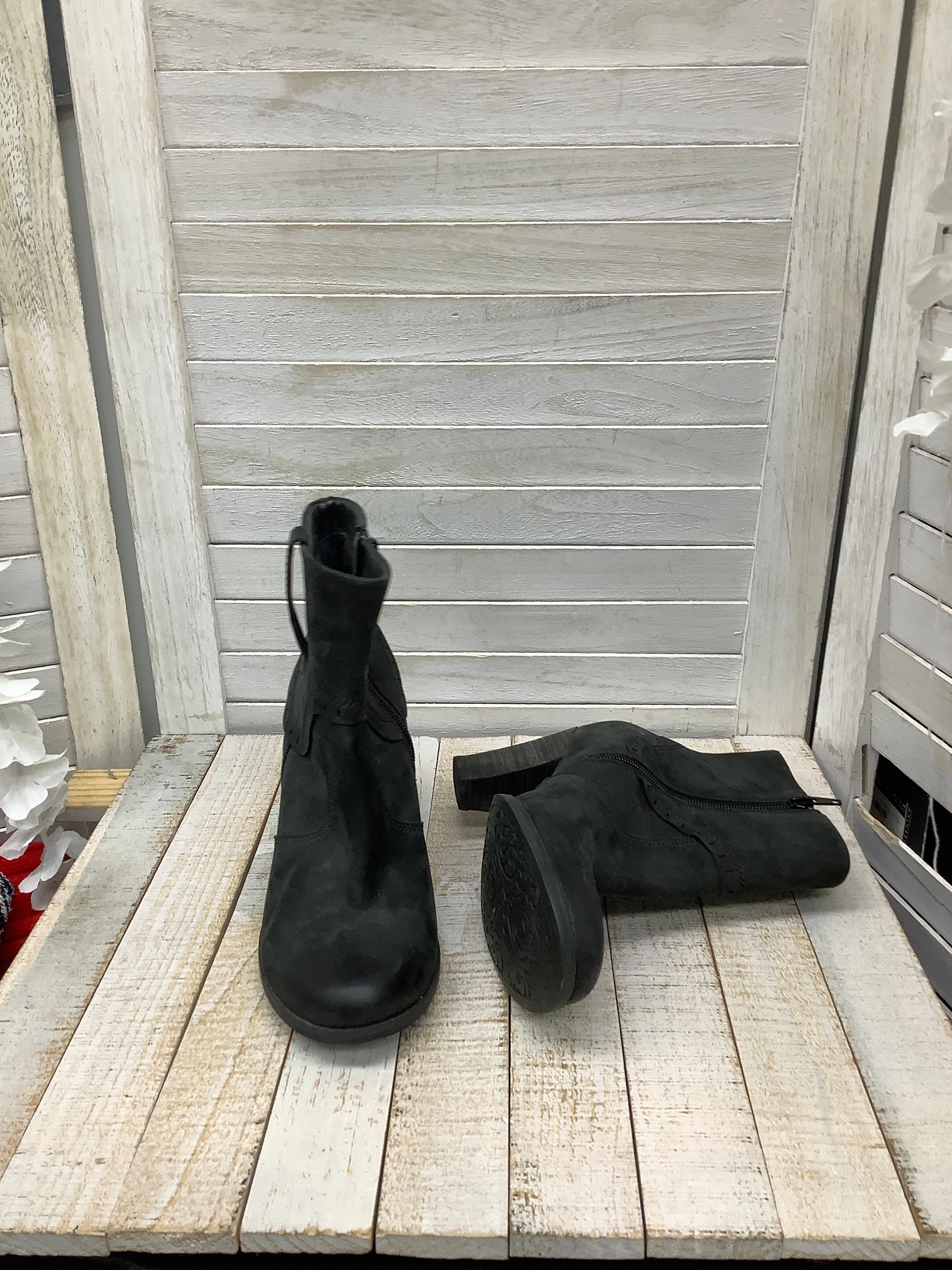 Boots Ankle Heels By Clarks  Size: 8 Leather Footwear