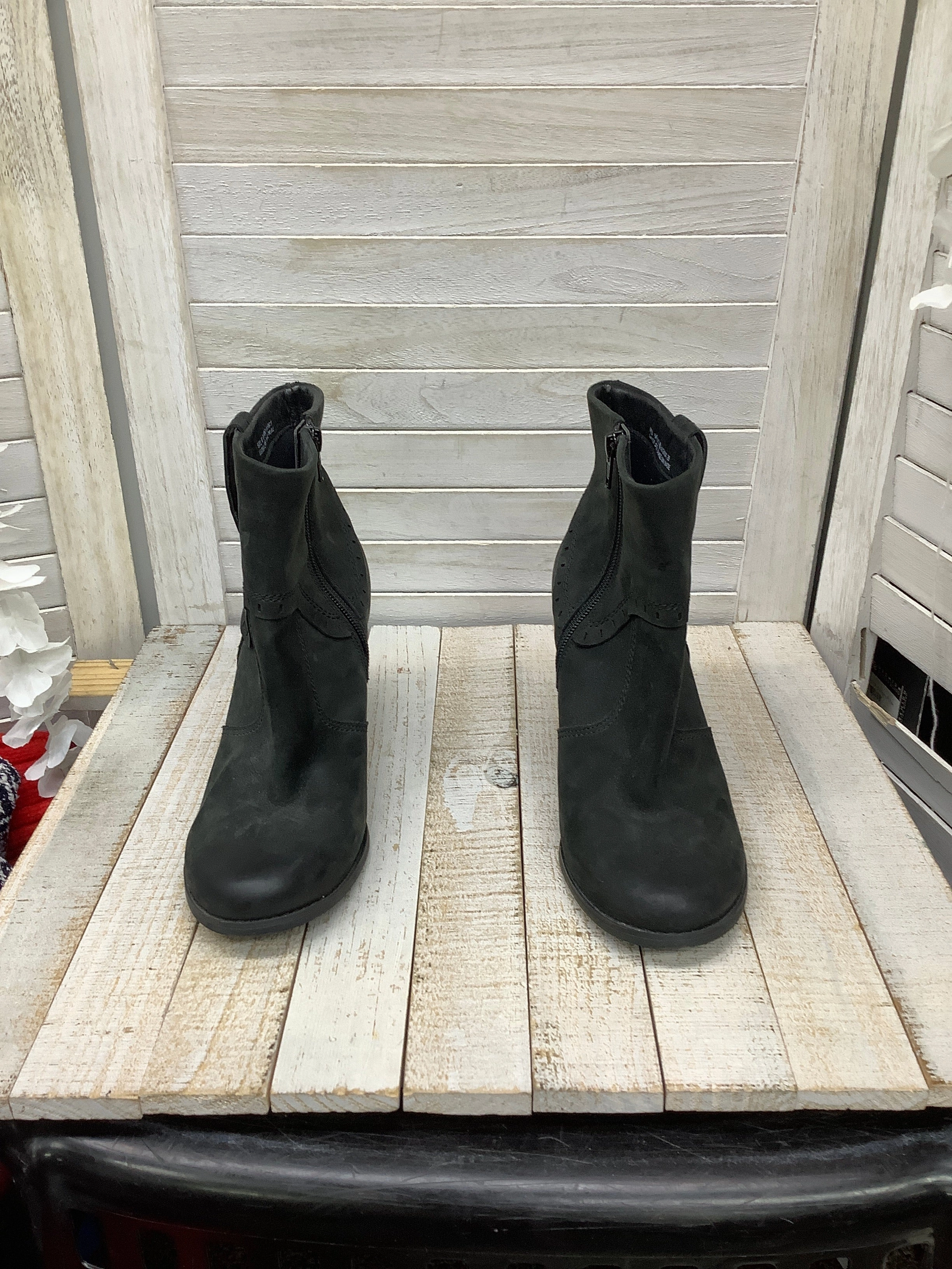 Boots Ankle Heels By Clarks  Size: 8 Clarks leather shoes for daily wear