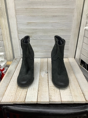 Boots Ankle Heels By Clarks  Size: 8 Clarks leather shoes for daily wear