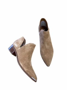 Boots Ankle Heels By Marc Fisher In Brown, Size: 6.5 Marc Fisher fashion shoes with block heels