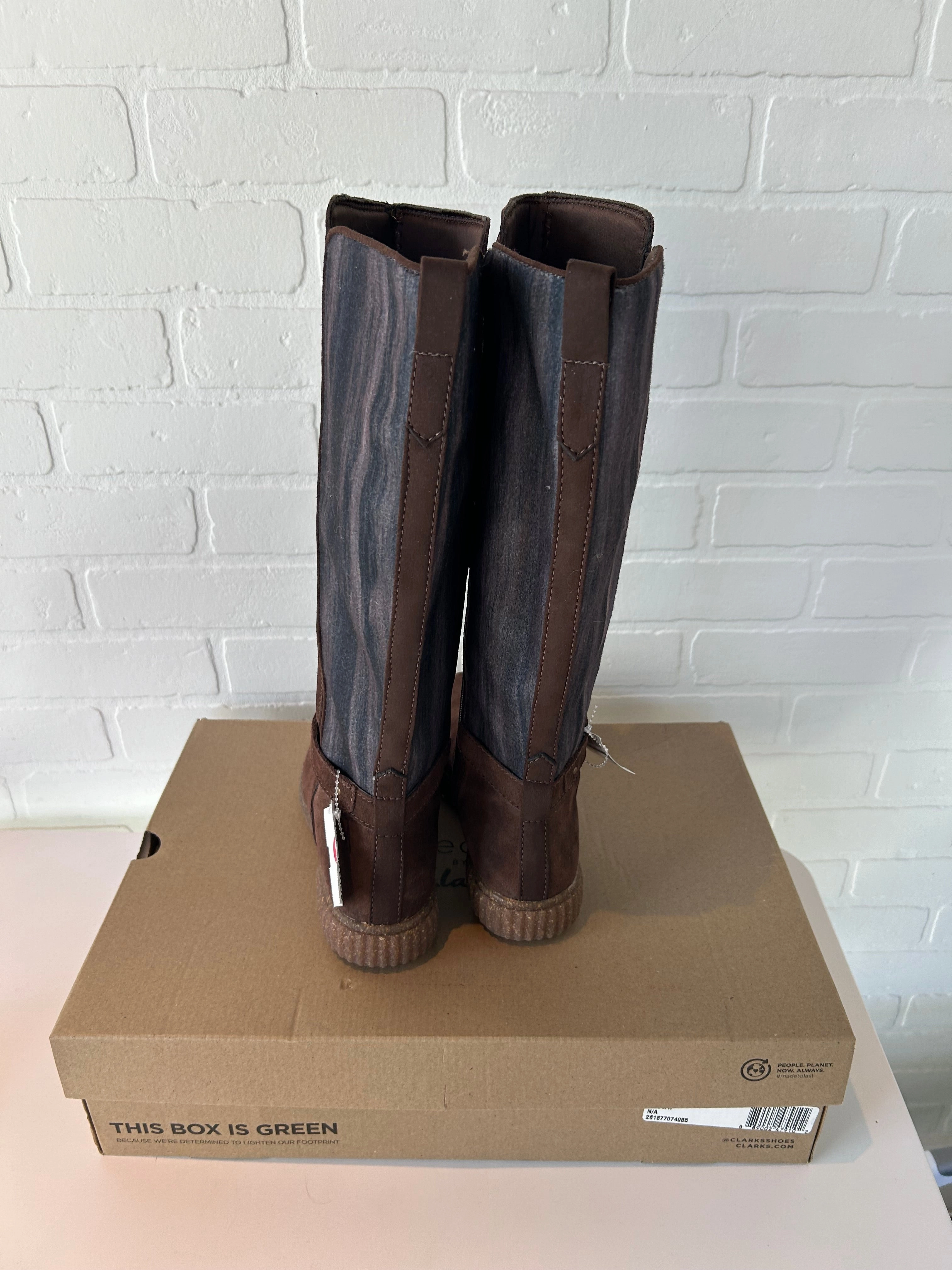 Boots Knee Flats By Clarks In Brown, Size: 8 Leather Footwear
