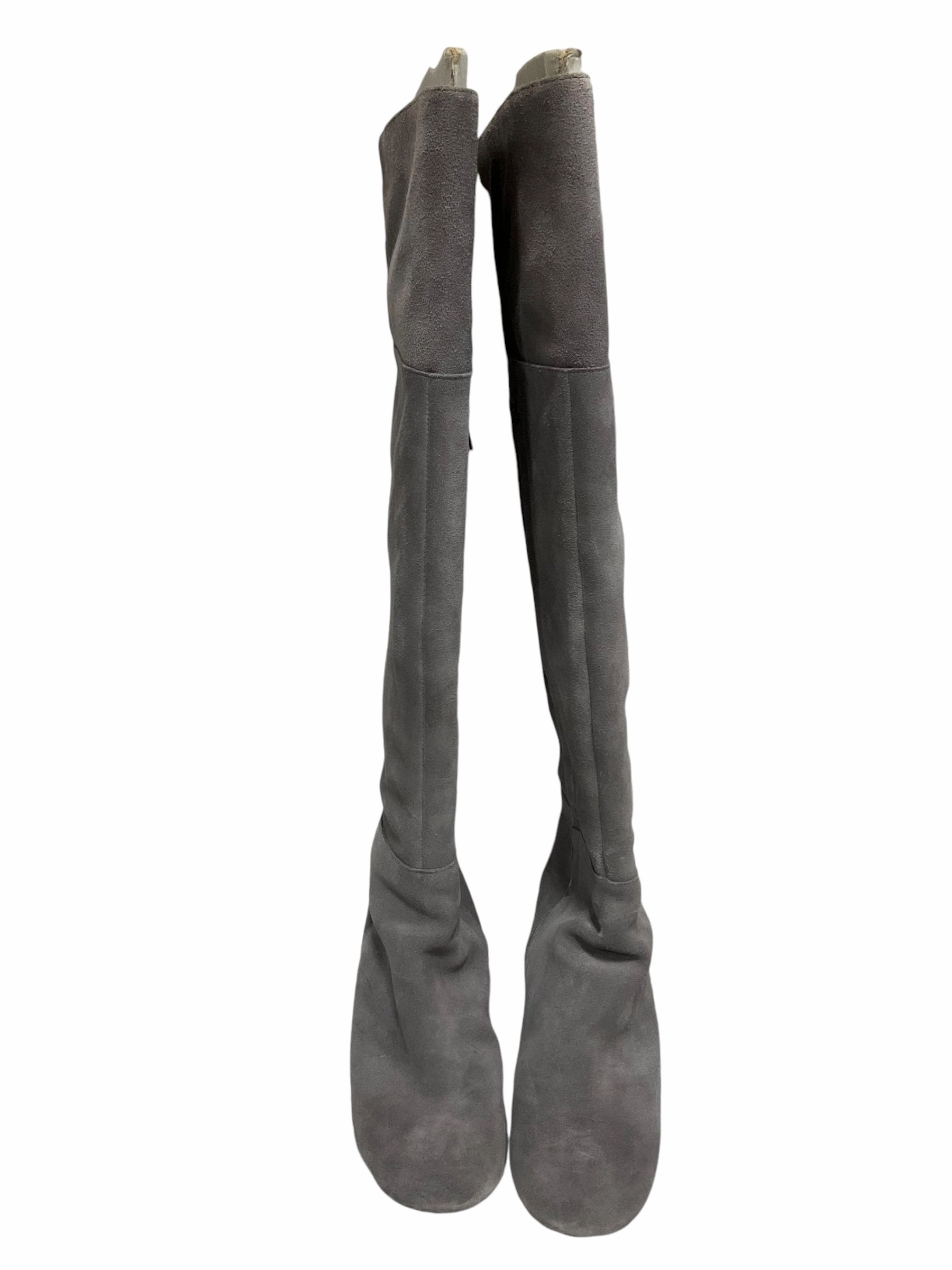 Boots Knee Heels By Clarks In Grey, Size: 8.5 Leather Footwear