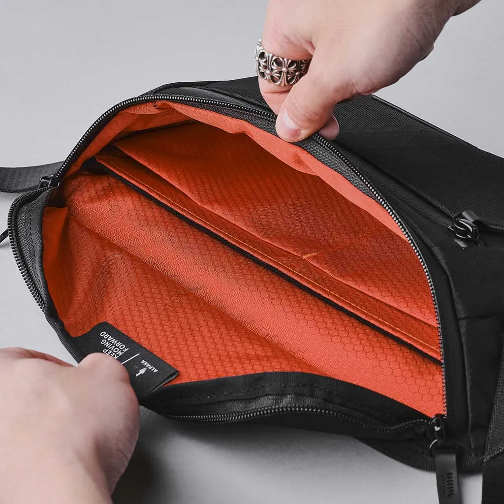Bravo Sling Mini v2 Alpaka Bags