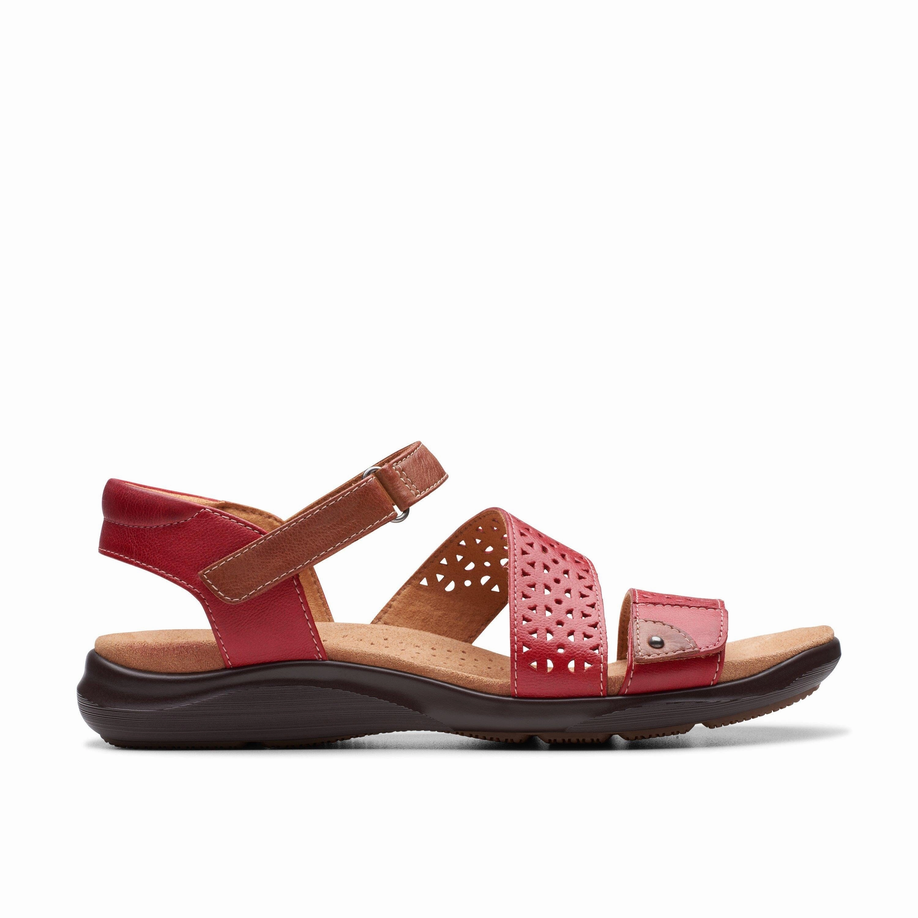 CLARKS KITLY WAY WOMEN'S MEDIUM AND WIDE Clarks classic leather shoes