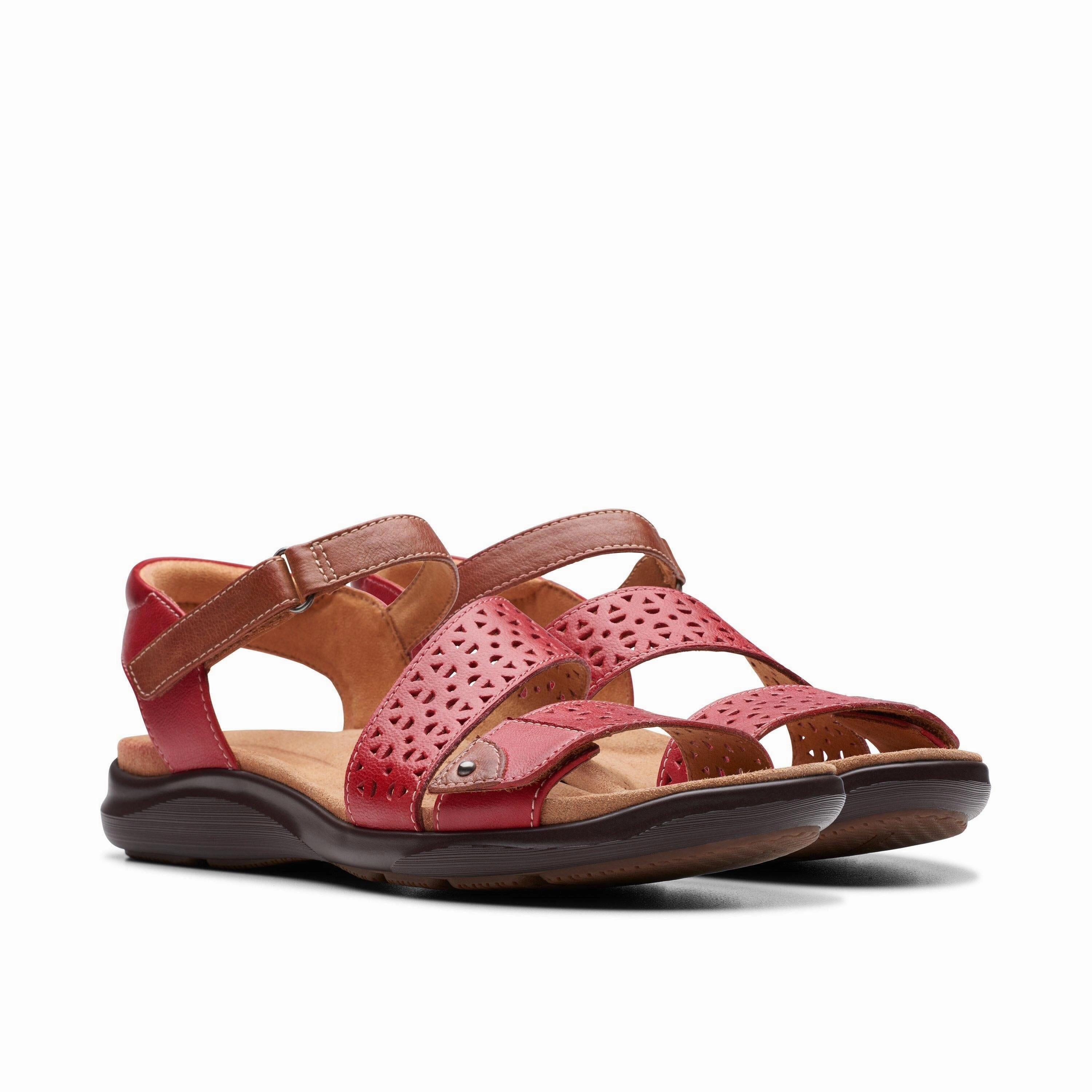 CLARKS KITLY WAY WOMEN'S MEDIUM AND WIDE Clarks classic leather shoes