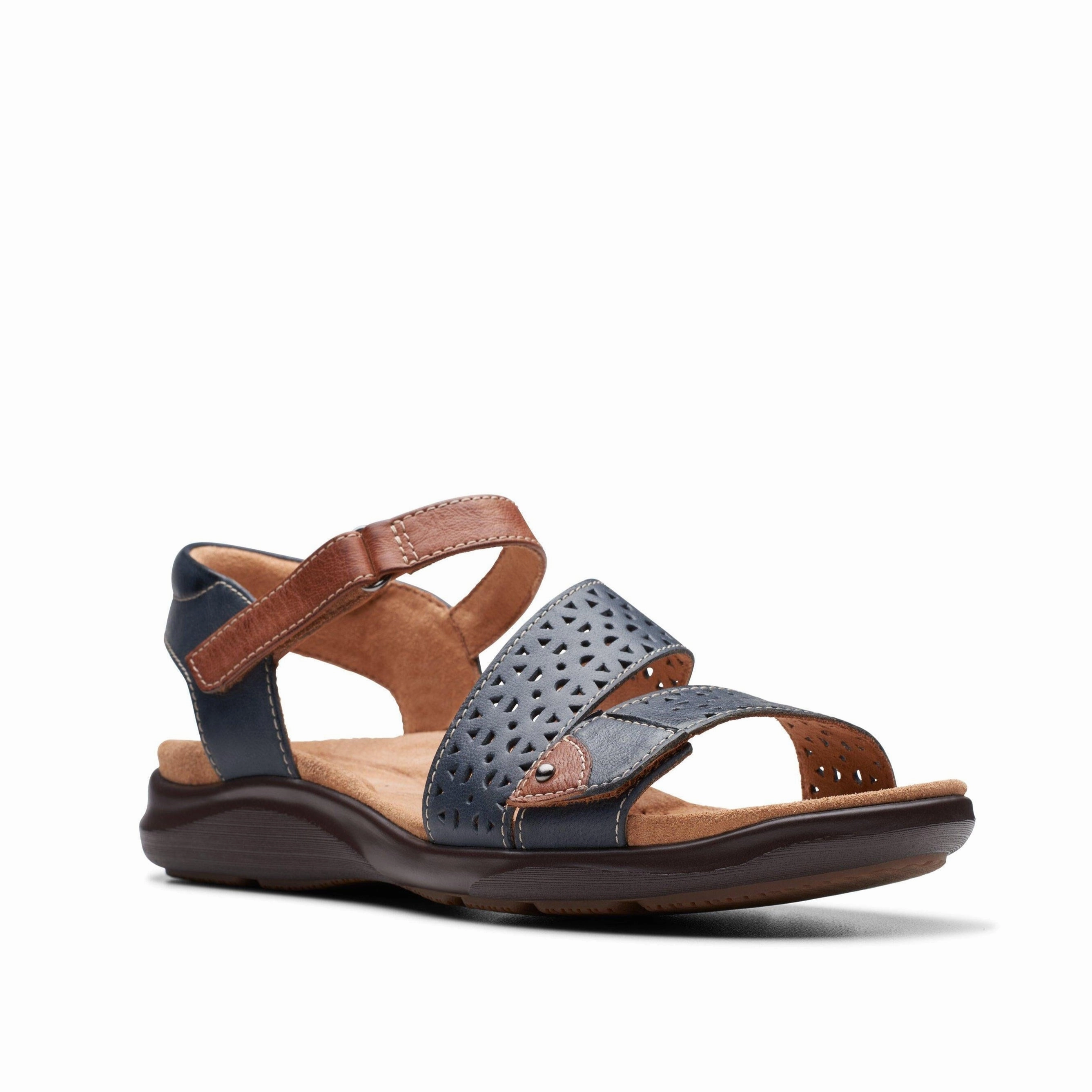 CLARKS KITLY WAY WOMEN'S MEDIUM AND WIDE Clarks classic leather shoes