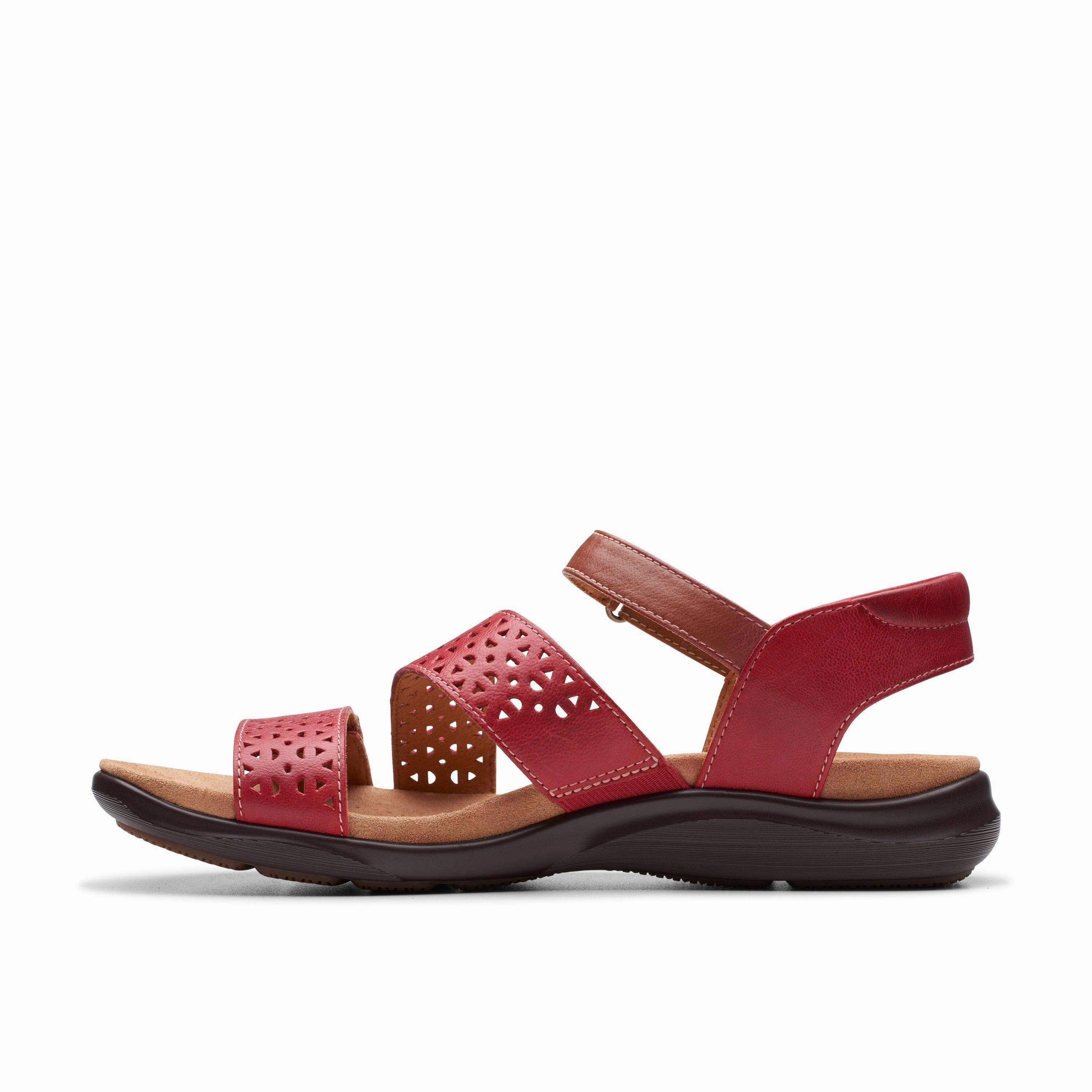 CLARKS KITLY WAY WOMEN'S MEDIUM AND WIDE Clarks classic leather shoes