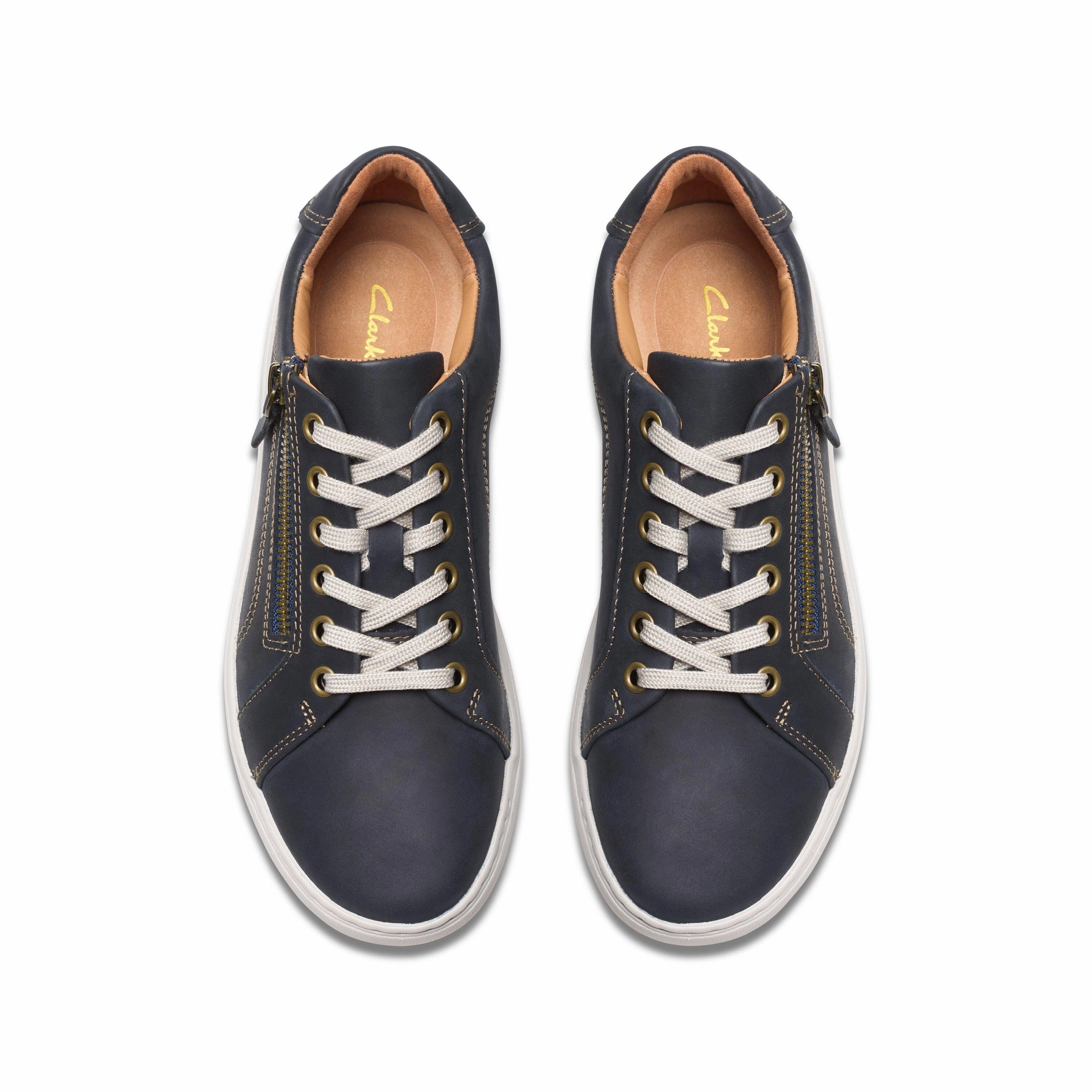CLARKS NALLE LACE WOMEN'S MEDIUM AND WIDE Clarks classic leather shoes