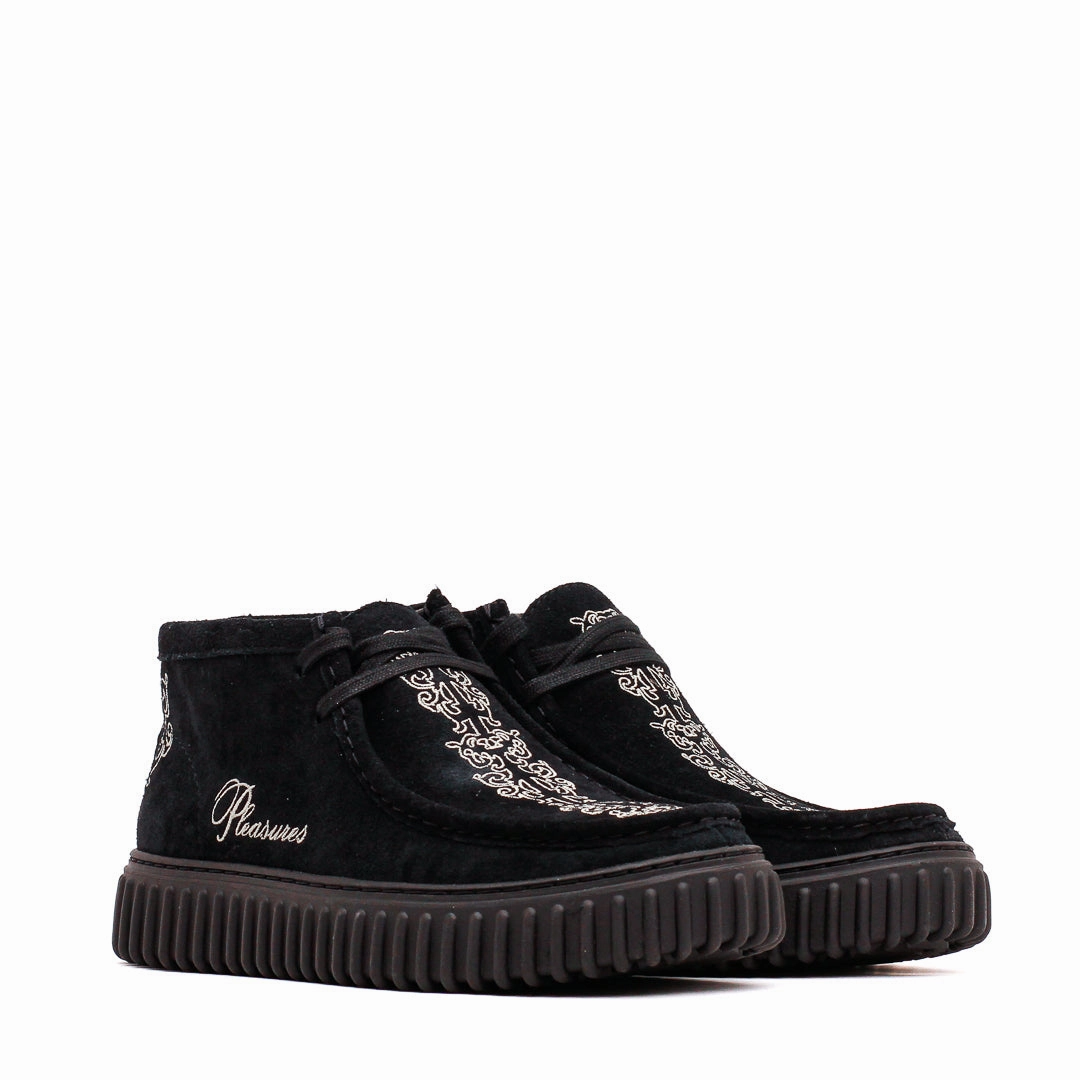 Clarks x PLEASURES Men Torhill Woven Black Suede 26180267 Clarks to Common Projects