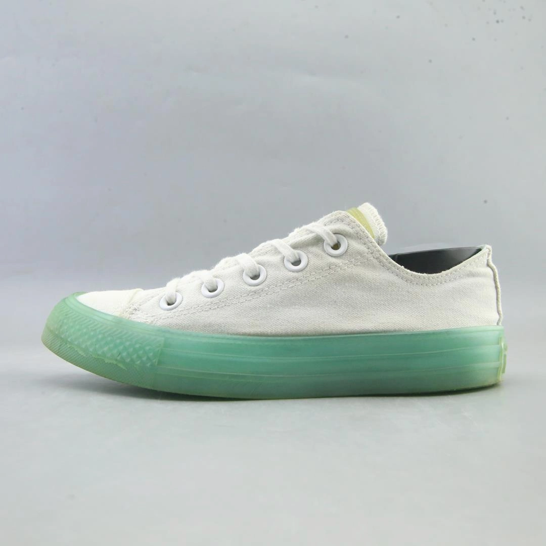 CONVERSE ALL STAR Converse iconic footwear looks