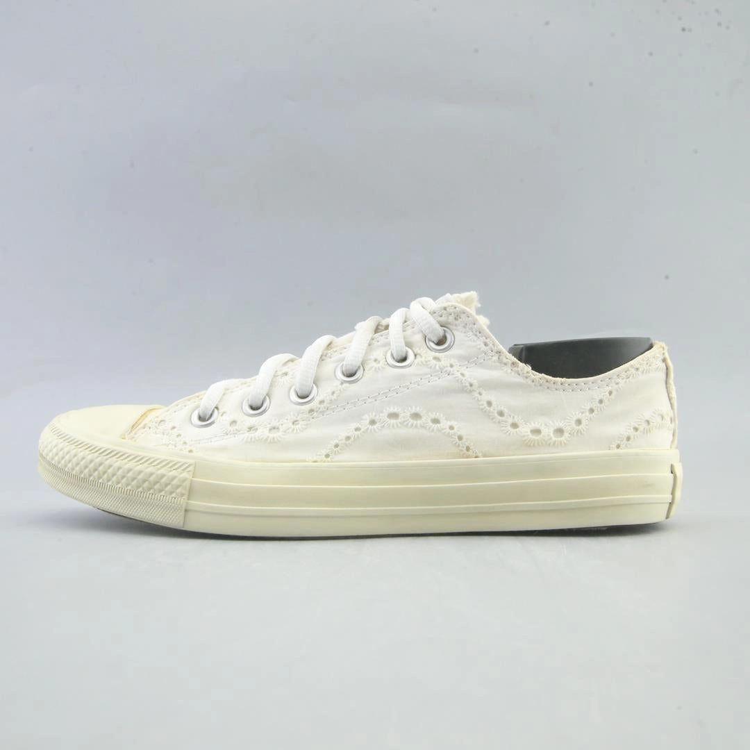 CONVERSE  ALL STAR Converse iconic footwear looks