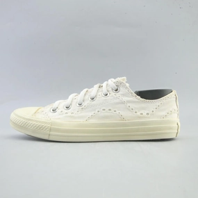 CONVERSE  ALL STAR Converse iconic footwear looks