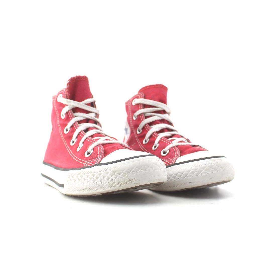 CONVERSE CHUCK TAYLOR ALL STAR CANVAS vintage Converse footwear looks