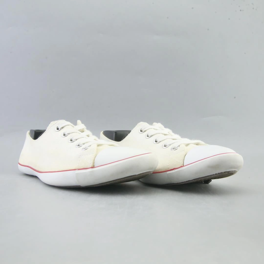 CONVERSE CHUCK TAYLOR ALL STAR vintage Converse footwear looks