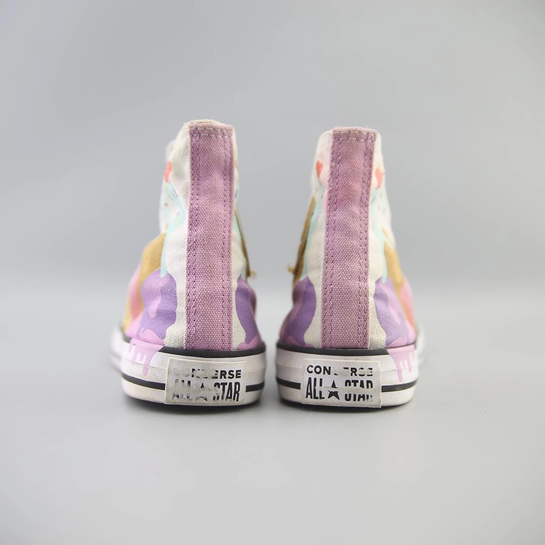 CONVERSE CHUCK TAYLOR vintage Converse footwear looks