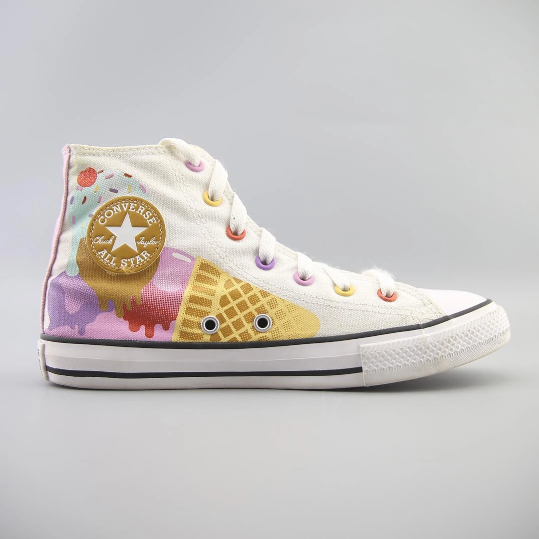 CONVERSE CHUCK TAYLOR vintage Converse footwear looks