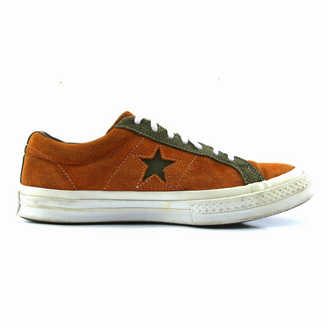 CONVERSE CONS ONE STAR PRO SUEDE retro Converse shoe angles