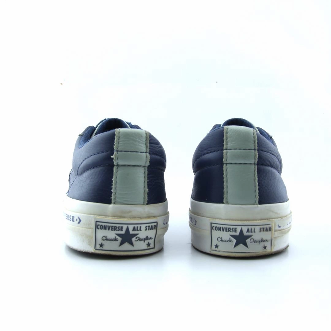 CONVERSE ONE STAR PINSTRIPE retro Converse shoe angles