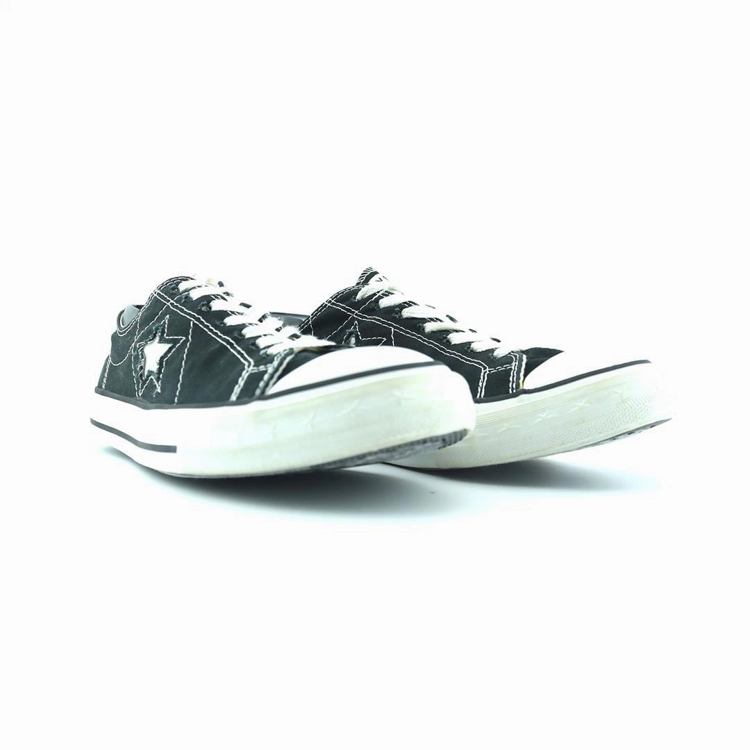 CONVERSE ONE STAR PRO retro Converse shoe angles