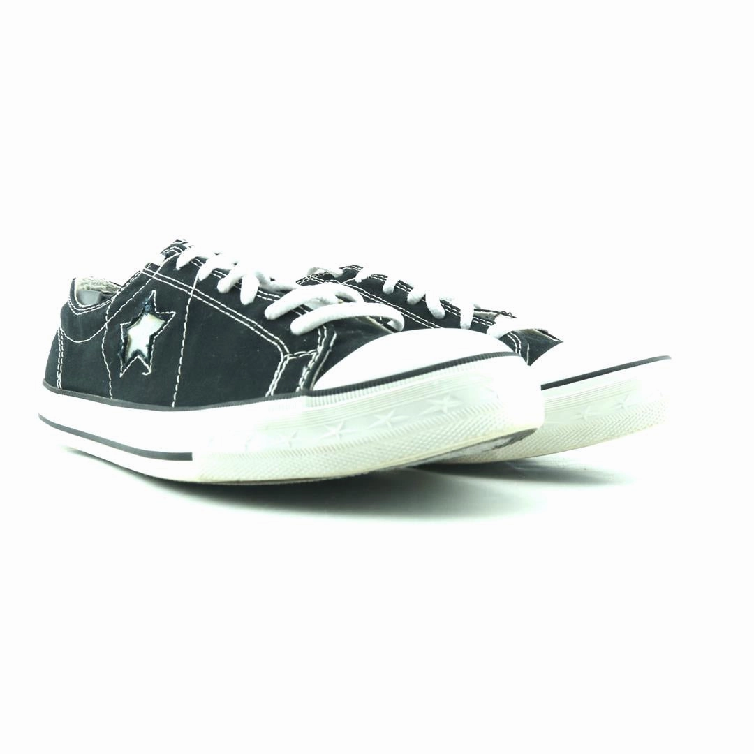 CONVERSE ONE STAR retro Converse shoe angles