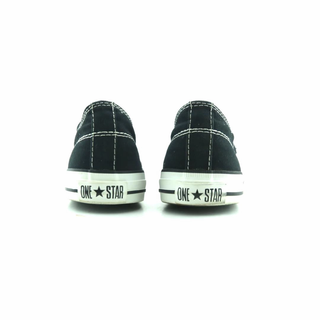 CONVERSE ONE STAR retro Converse shoe angles
