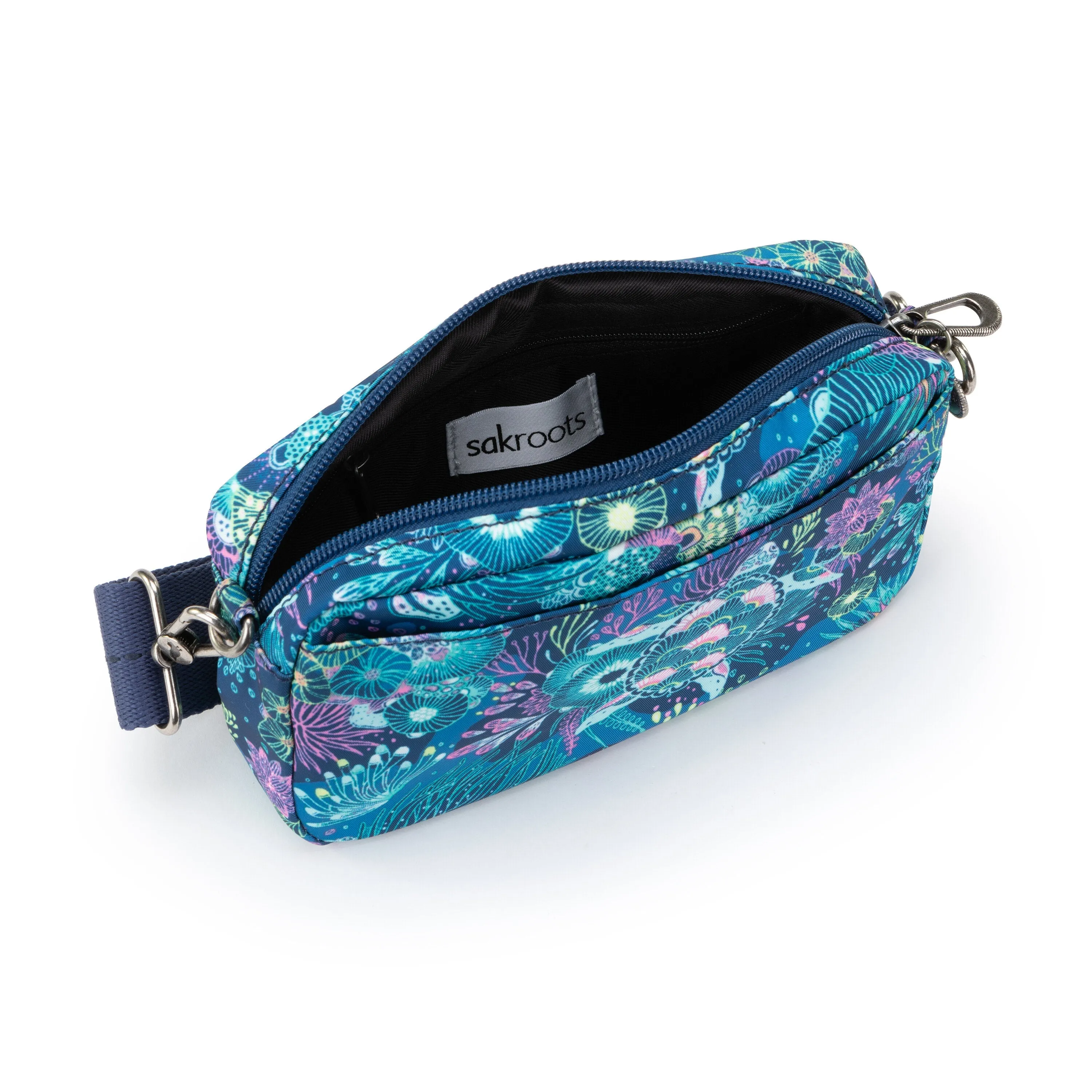 Cora Smartphone Crossbody Bags The Sak Crossbodies