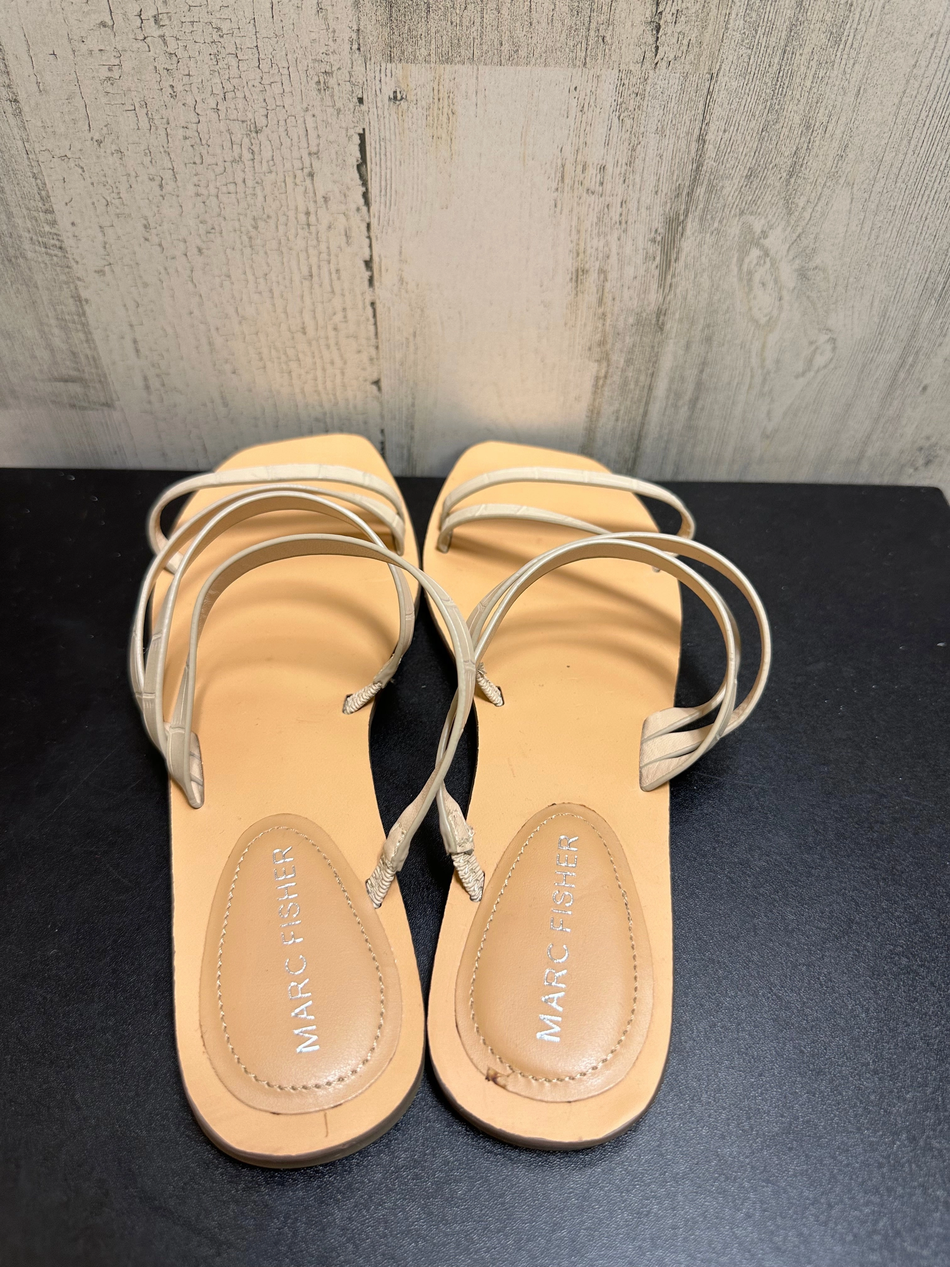 Cream Sandals Flats Marc Fisher, Size 8 Fashion Heels