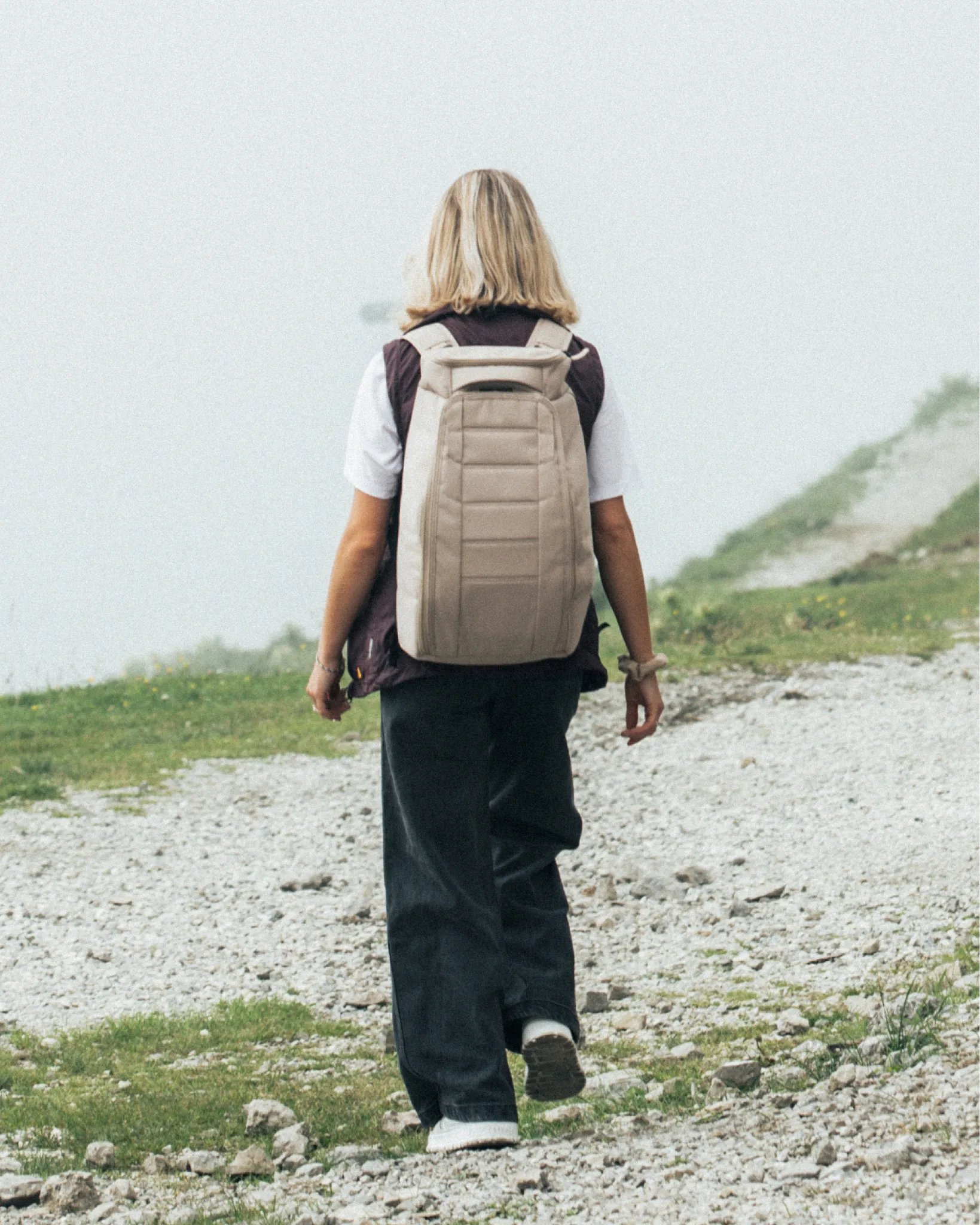 D_b_ Hugger Backpack 30L Bags Db